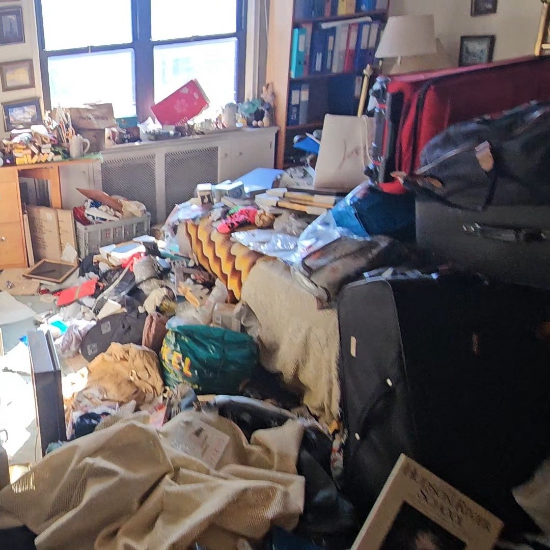 Hoarding Cleanout Services